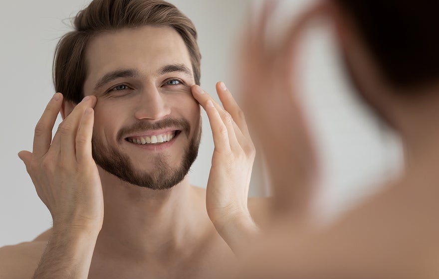 Dia dos pais: conheça os tratamentos estéticos mais indicados para a pele masculina